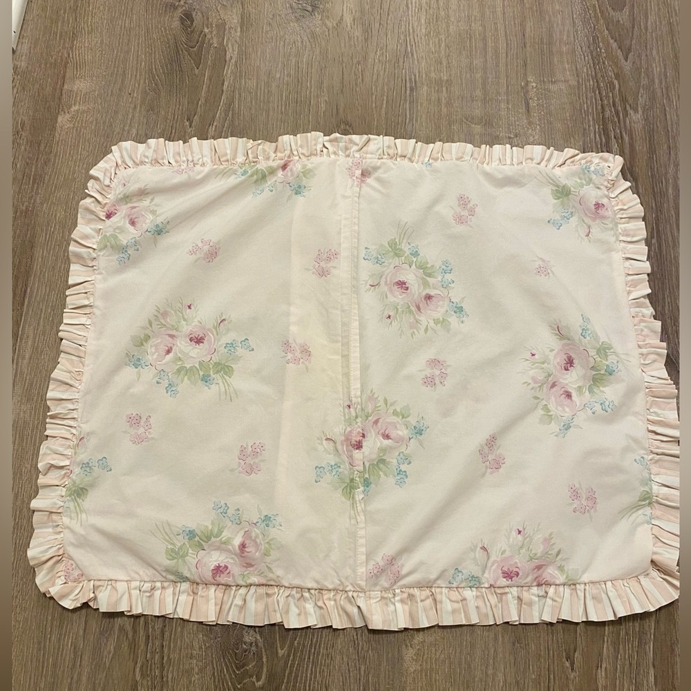 Simply Shabby Chic Kids Misty Rose Standard Pillow Sham + Twin Comforter set - Picture 6 of 16